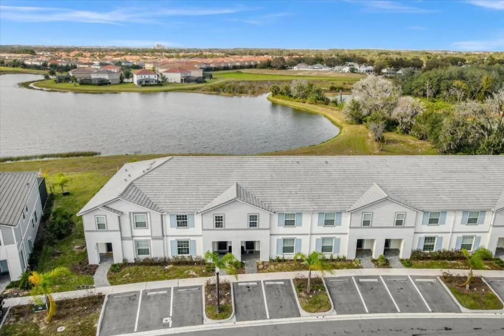 Holiday home 5 Bedroom- 4 Bathroom Solterra 7561 Os Davenport